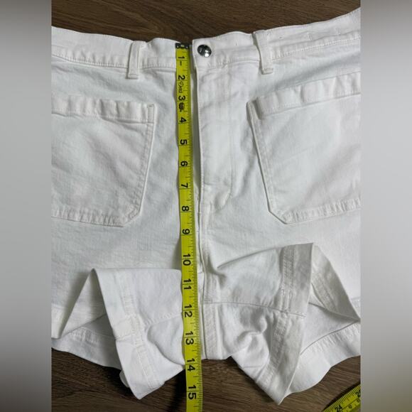 Madewell The Denim Emmett Short: Patch Pocket Edition Tile White Size 31 - Picture 12 of 13
